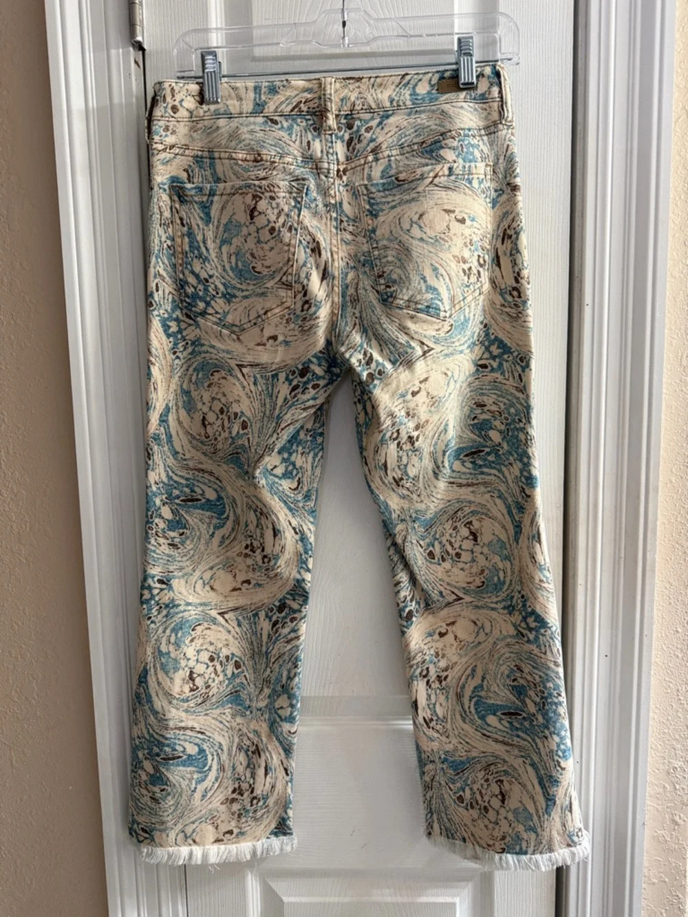 Liverpool Size 4/27 Swirl Print Flare Cropped Jeans in Cream, Blue & Brown - Picture 3 of 3